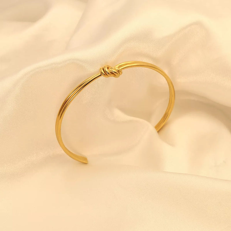 18K Gold-Plated Knot Open Bracelet