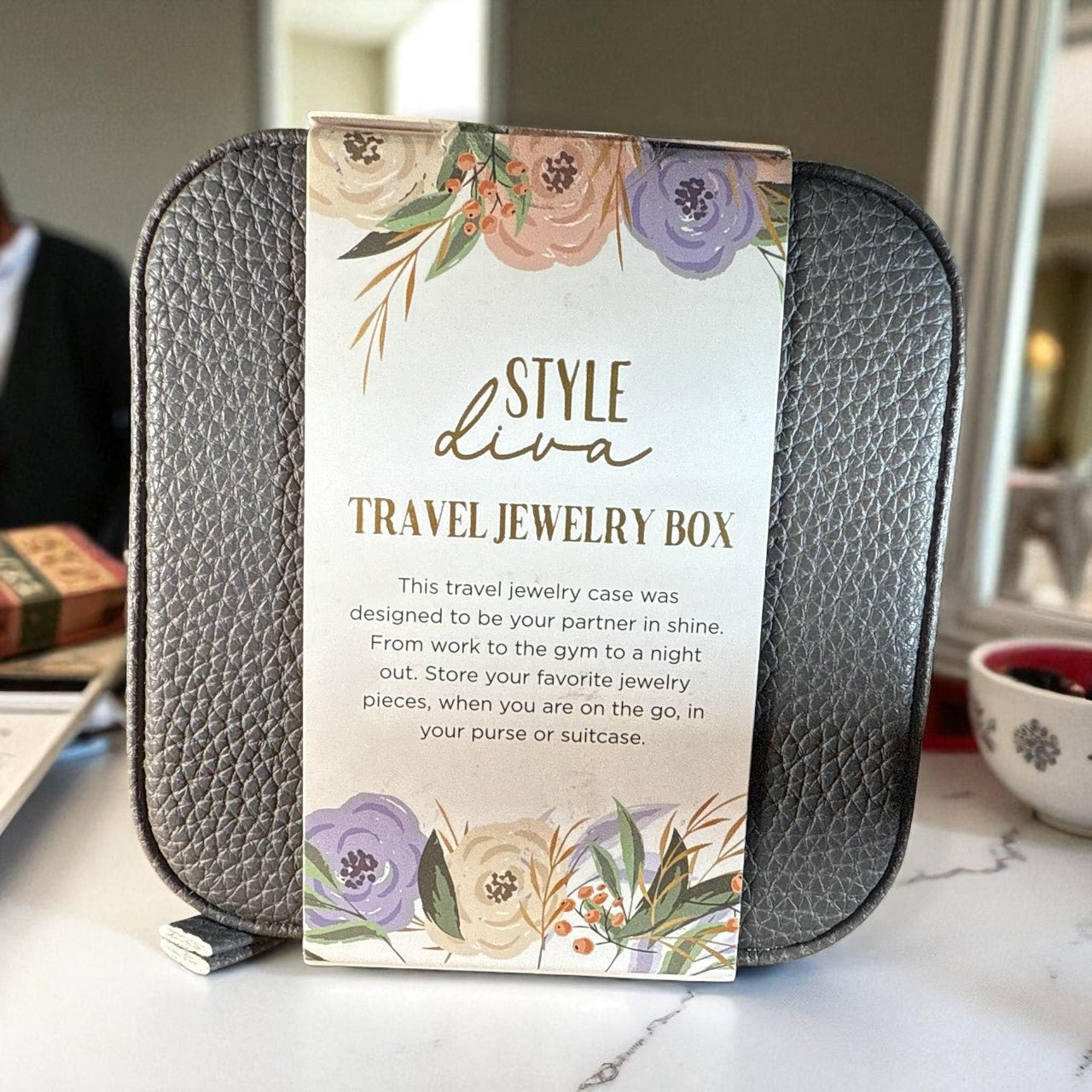 The Style Diva Travel Jewelry Box – Compact Organizer for Earrings, Rings & Necklaces | Perfect Gift for Women - Knack'd Up